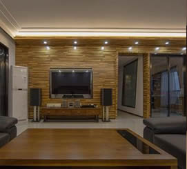 輕松與活潑的氣息：彩色玻璃飾面板的年輕時(shí)尚